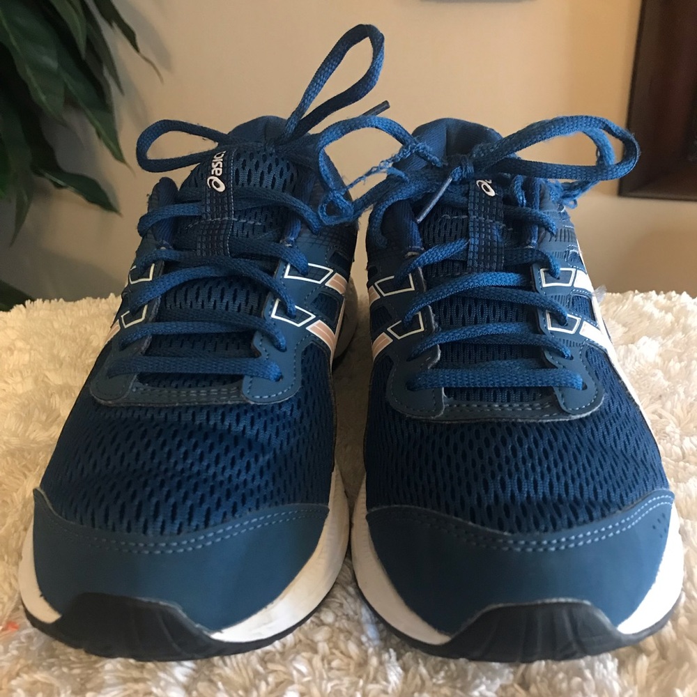 ASICS - Picture 2 of 7